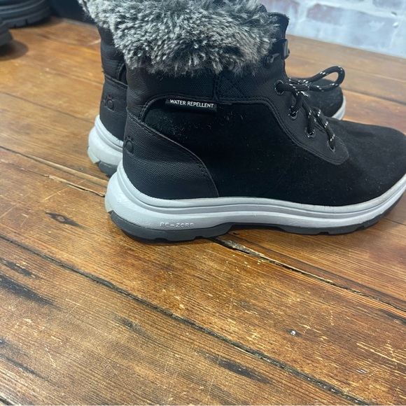 Black Winter Boots with Faux Fur Lining 6W - Picture 6 of 6